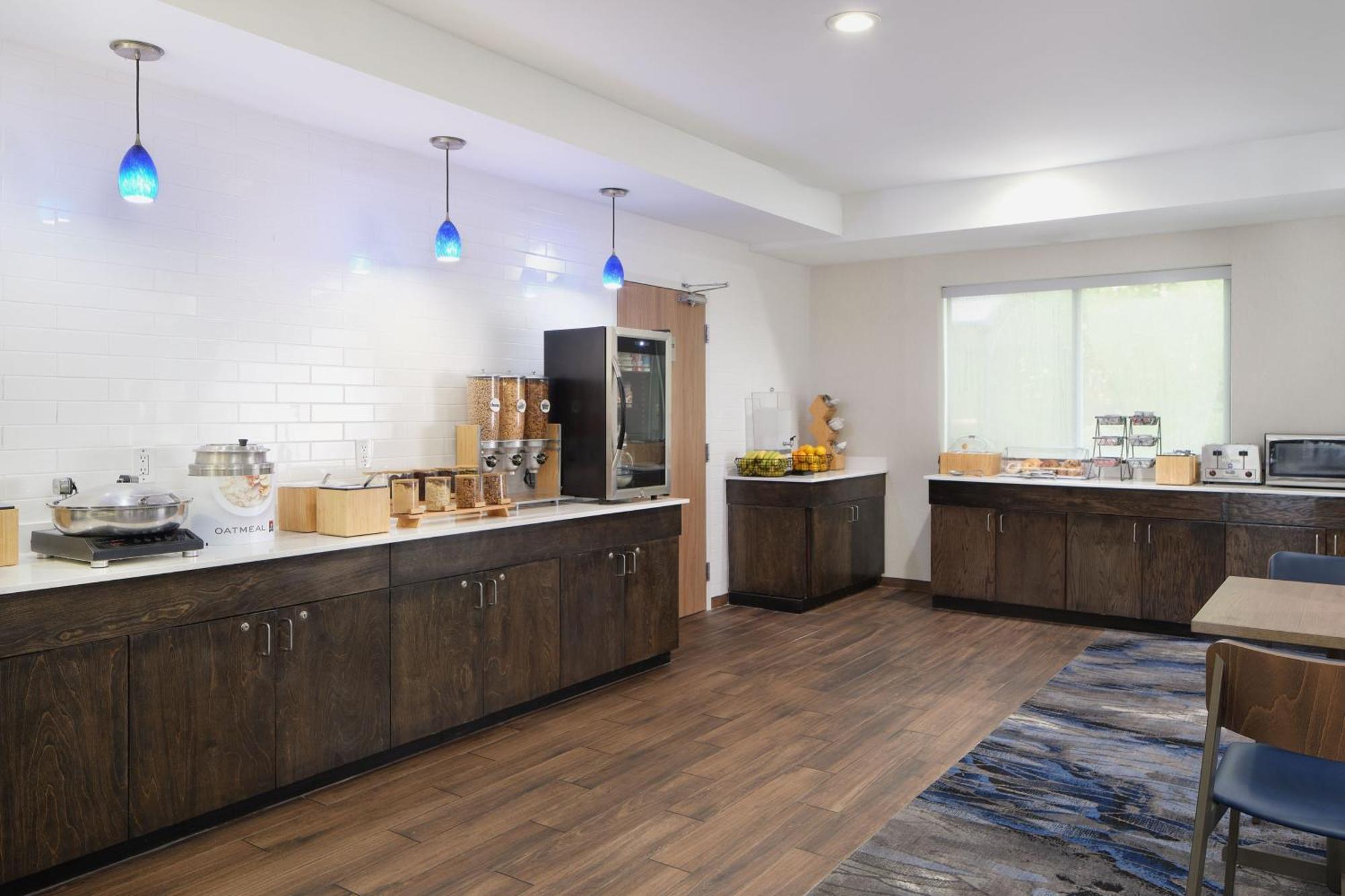 Fairfield Inn & Suites Columbia Northeast Bagian luar foto